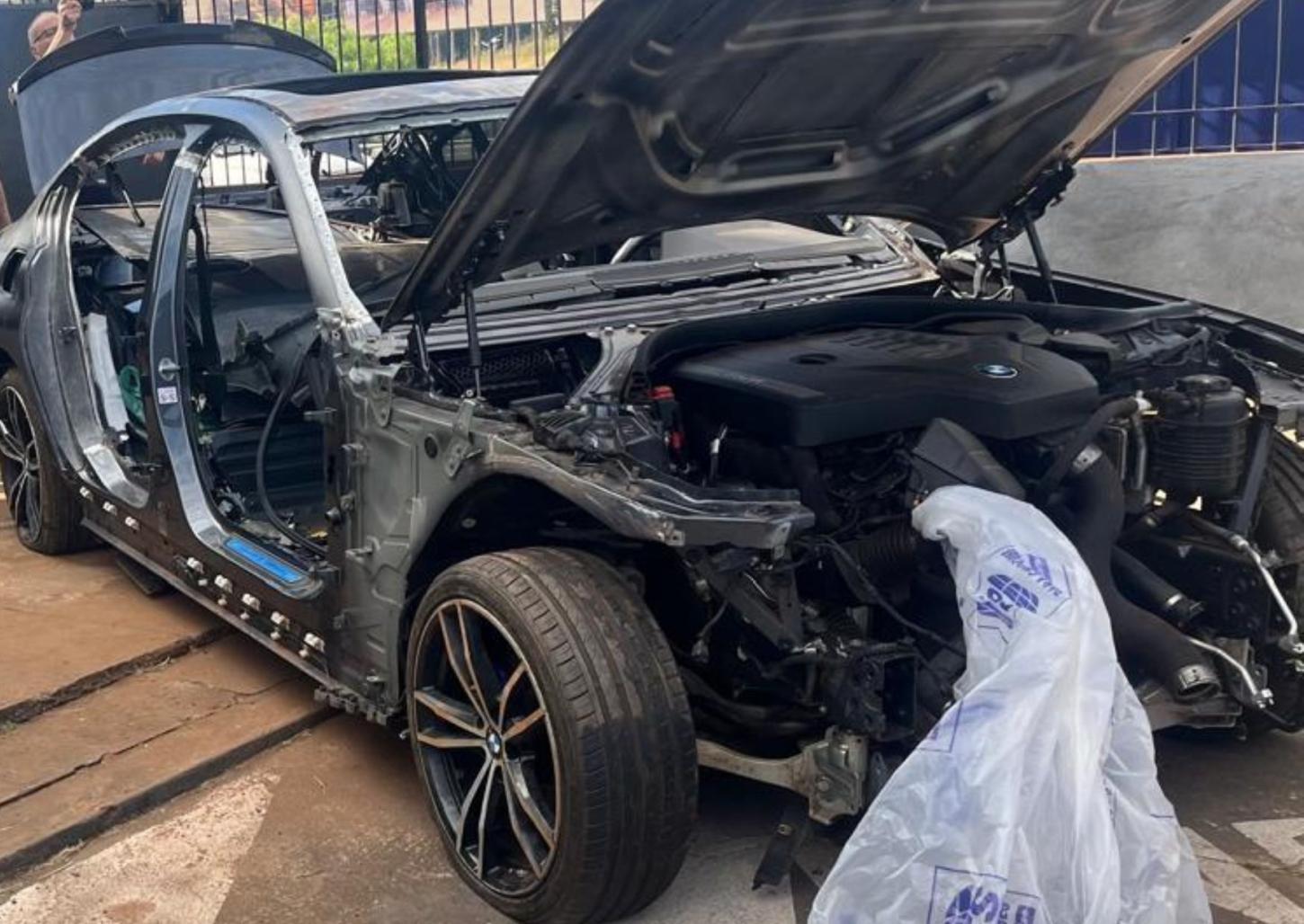 Carro de influencer é periciado; Justiça decretou a prisão preventiva dele