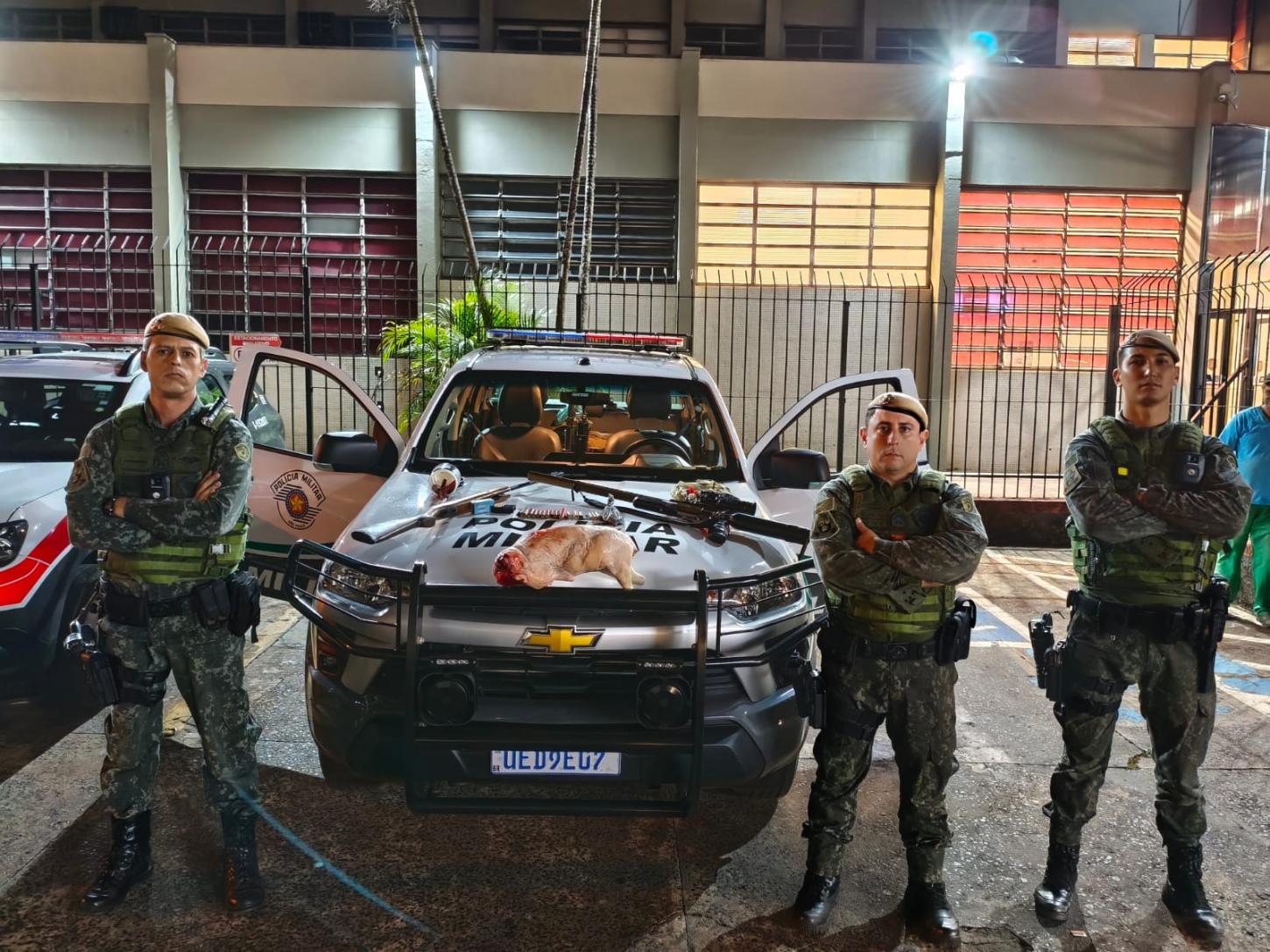Homem é preso pela PM Ambiental com paca abatida 3 armas em Patrocínio