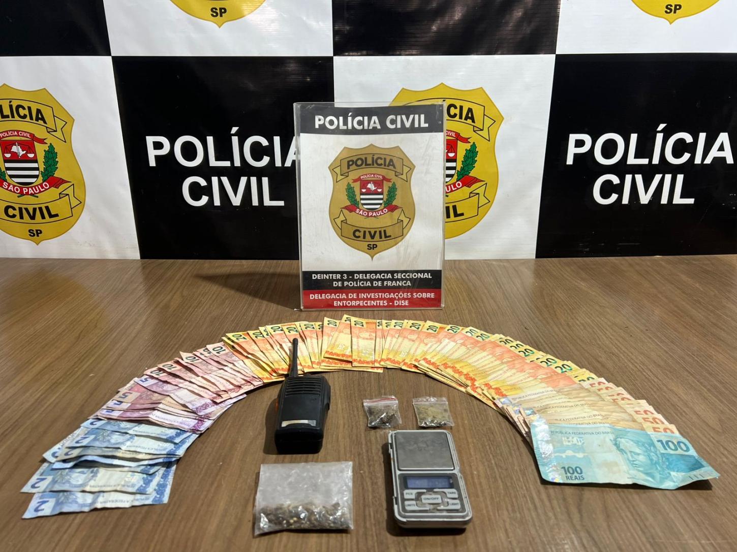 Homem é preso por tráfico durante operação da Dise no Parque do Horto