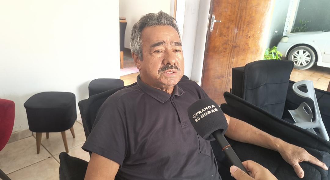 Motorista enfrenta dor e aguarda por três cirurgias ortopédicas 