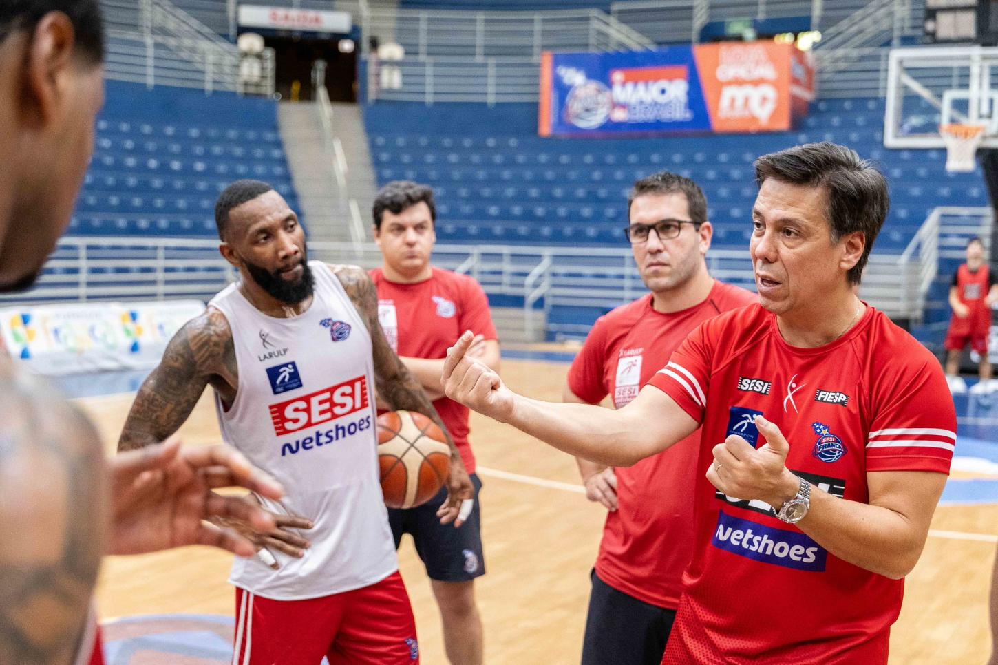 Franca pode ser pentacampeão do NBB neste domingo (7) no ginásio Pedrocão