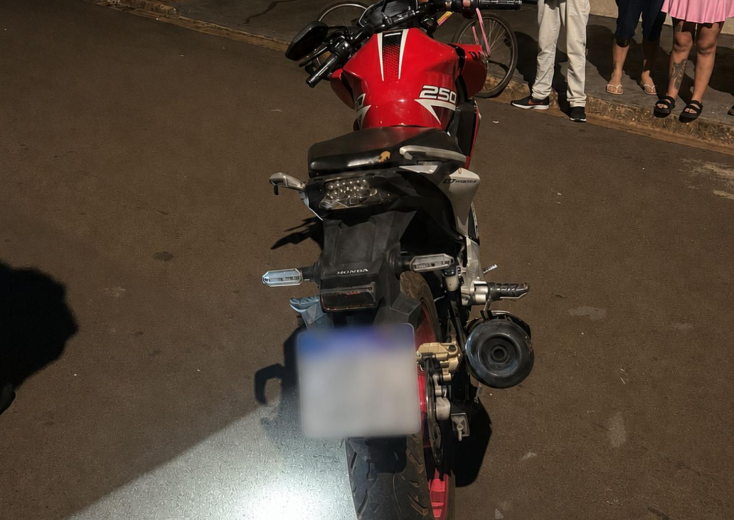 Homem é preso com moto furtada e cocaína em São José da Bela Vista