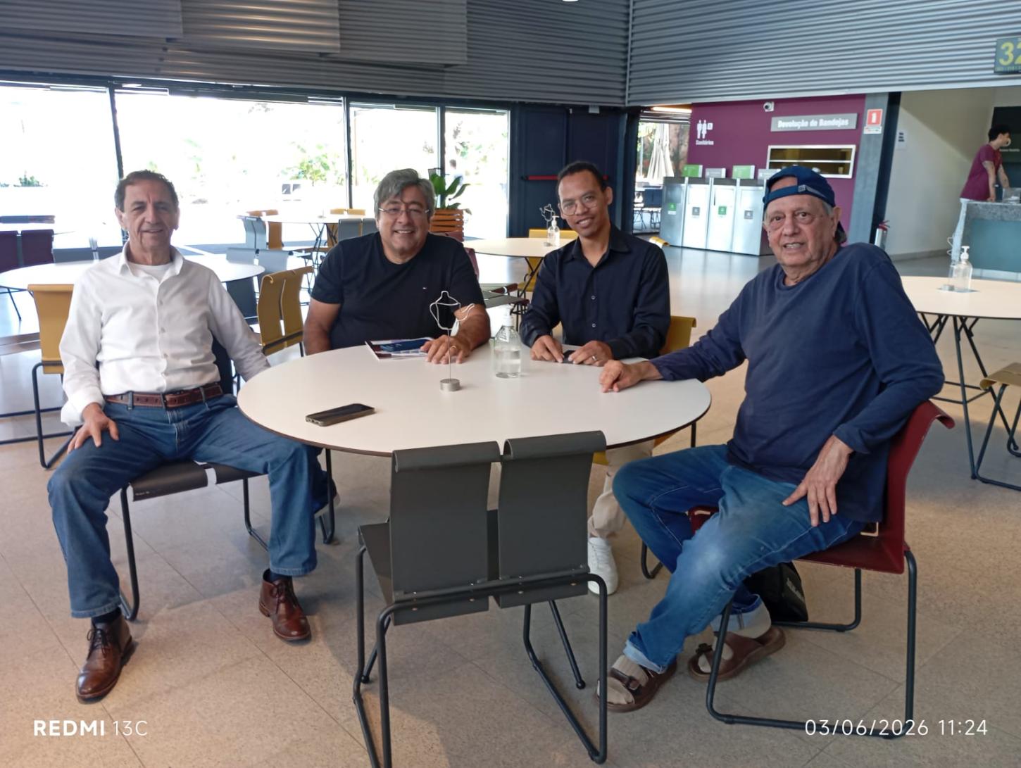Gilson de Souza, Dr. Wagner Deocleciano Ribeiro, Rodrigo José Alves Leme em resumo falaram que as políticas públicas precisam avançar para a realidade mudar