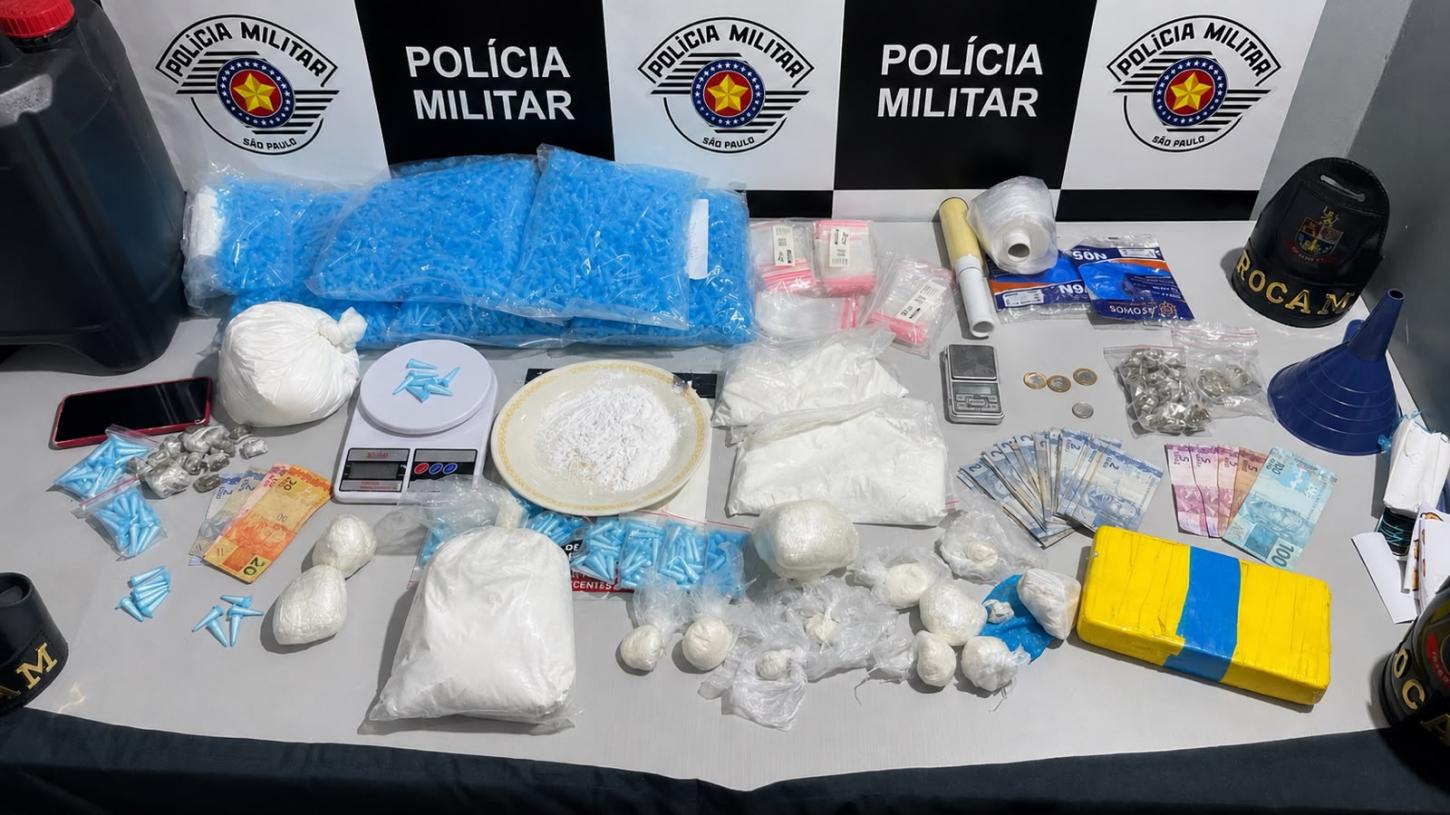 Mulher é presa pela Rocam com mais de R$ 100 mil em drogas no Aeroporto 