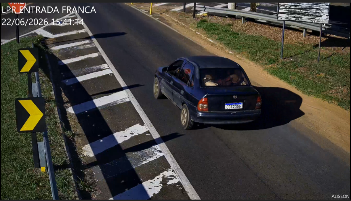 Câmeras flagraram carro de Maria Isabel usado para levar corpos 