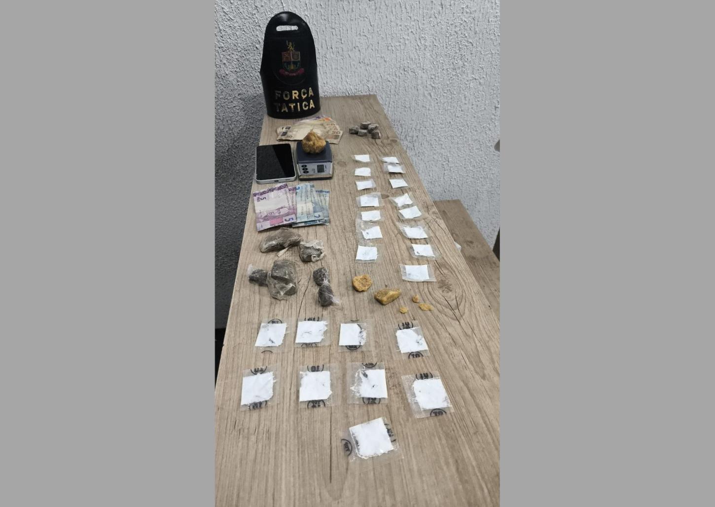  Policiais da Força Tática prendem dois traficantes no City Petrópolis