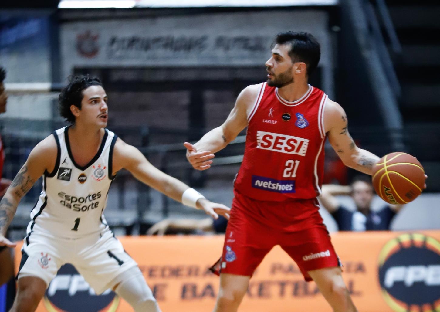 Franca vence Corinthians por 79 a 77 e segue invicto no Paulista