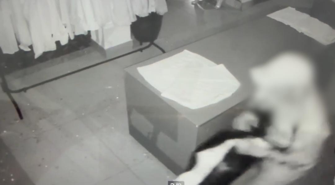 Homem invade loja, furta roupas e causa prejuízo de mais de R$ 3 mil