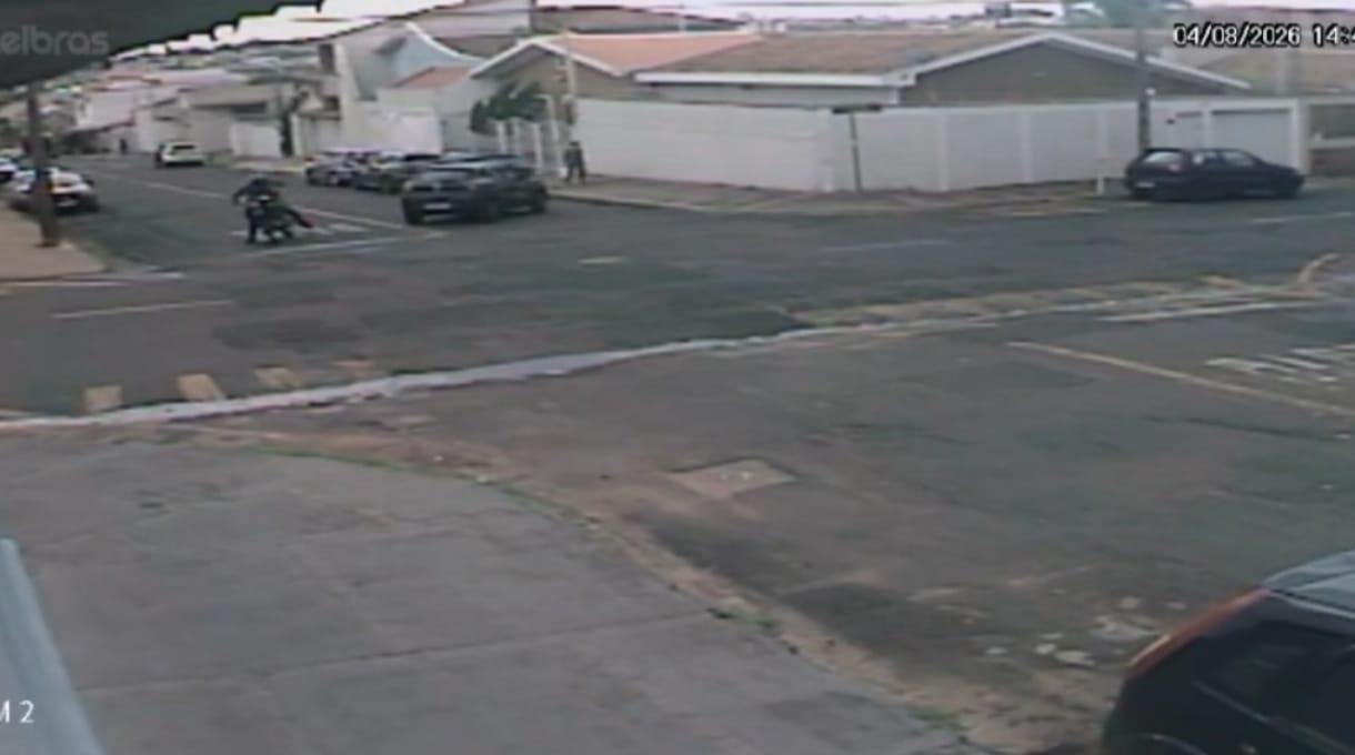 Idosa foi atropelada na calçada de casa após sair de mercado 