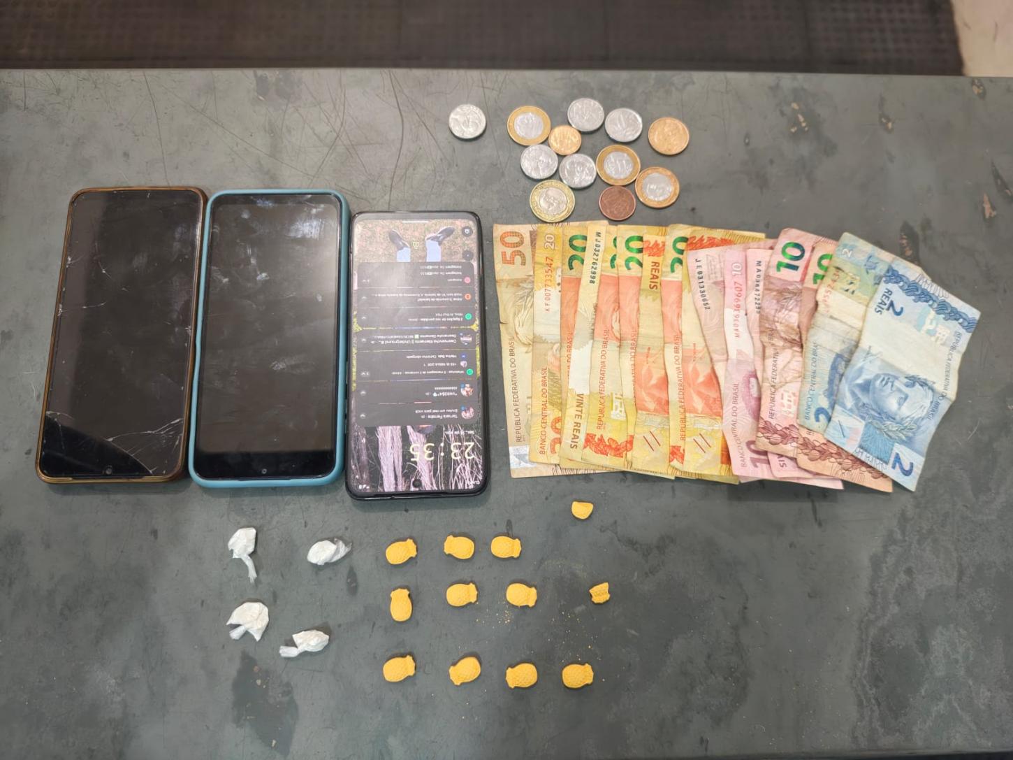  Adolescente é detido pela PM com ecstasy a caminho de festa
