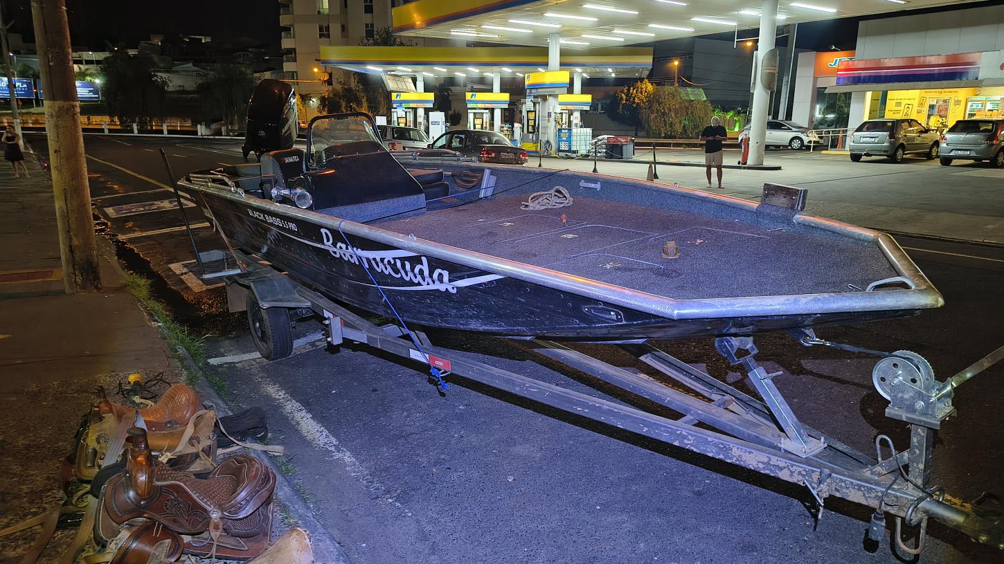Lancha furtada em Delfinópolis (MG) é recuperada pela Força Tática em Franca