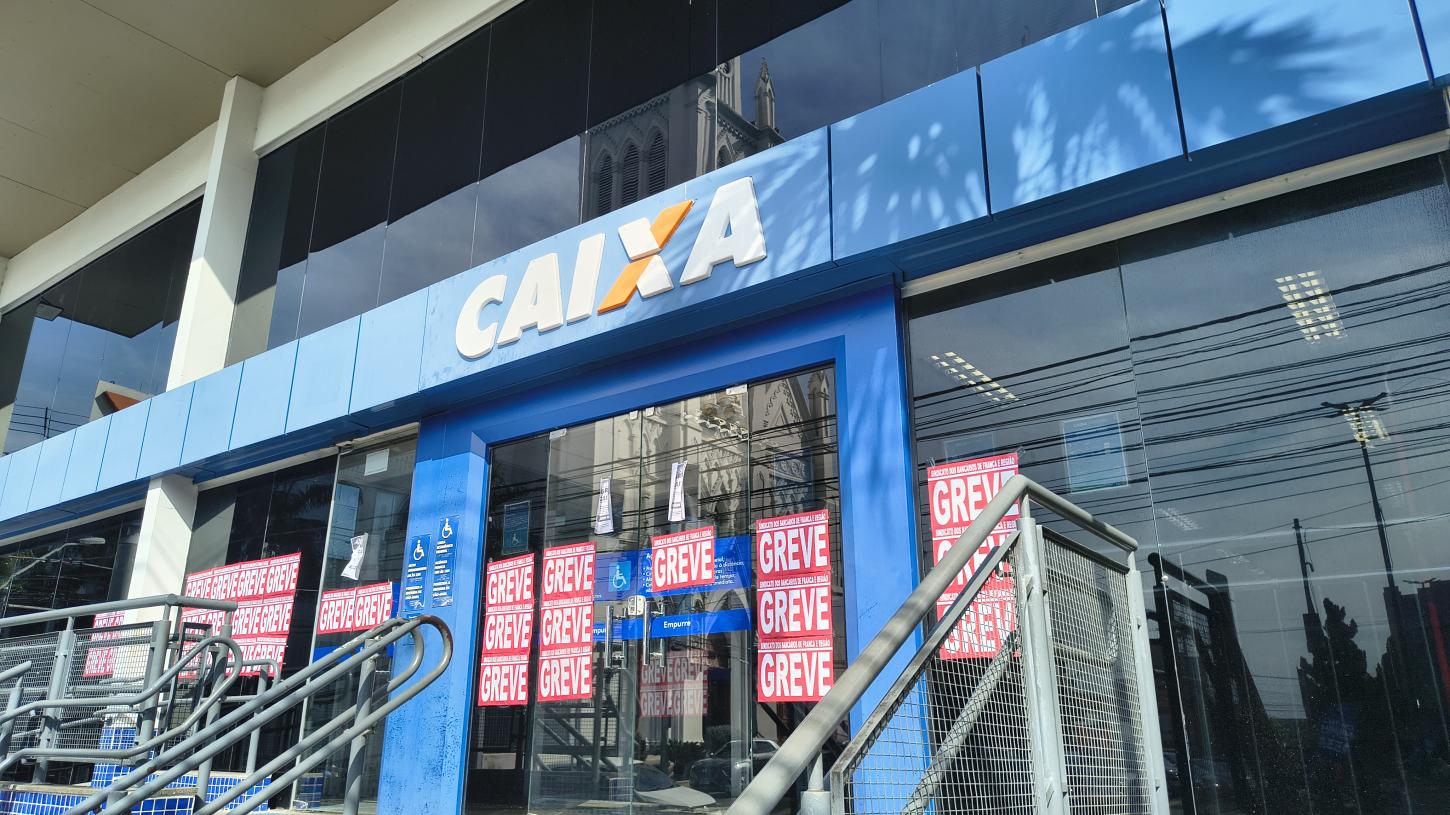 Funcionários da Caixa rejeitam proposta e mantêm greve nacional