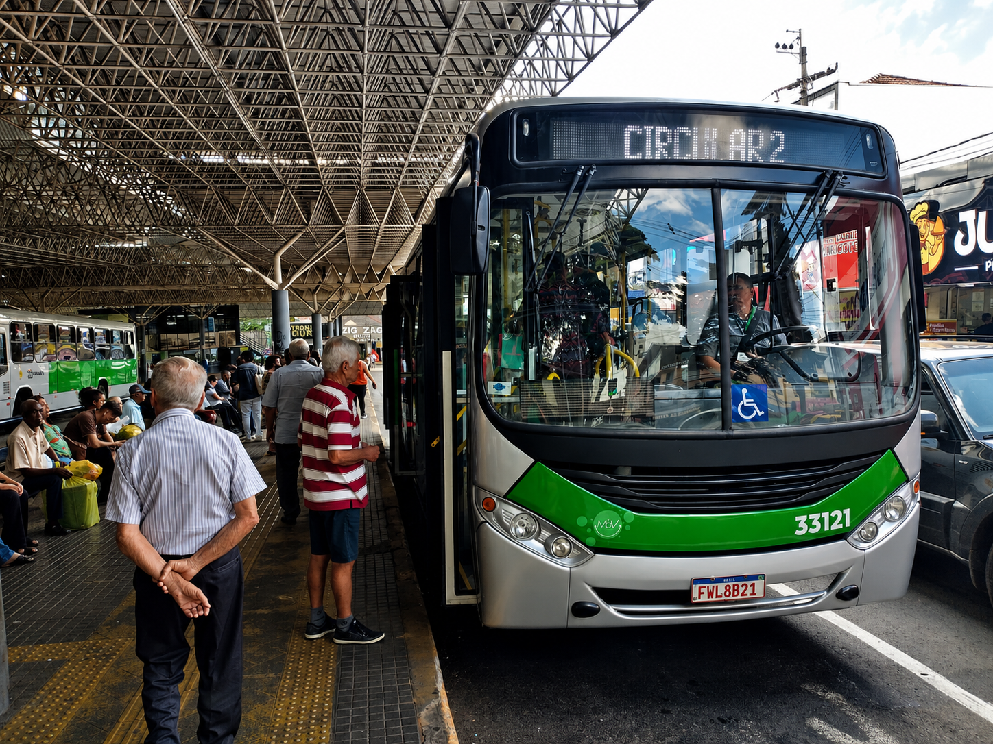 Mov Franca altera horários de linhas de ônibus a partir de quarta-feira (2)