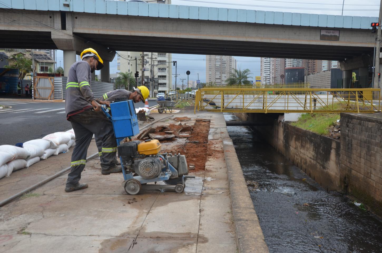 Obras contra enchentes causam interdições no “Dona Quinta”