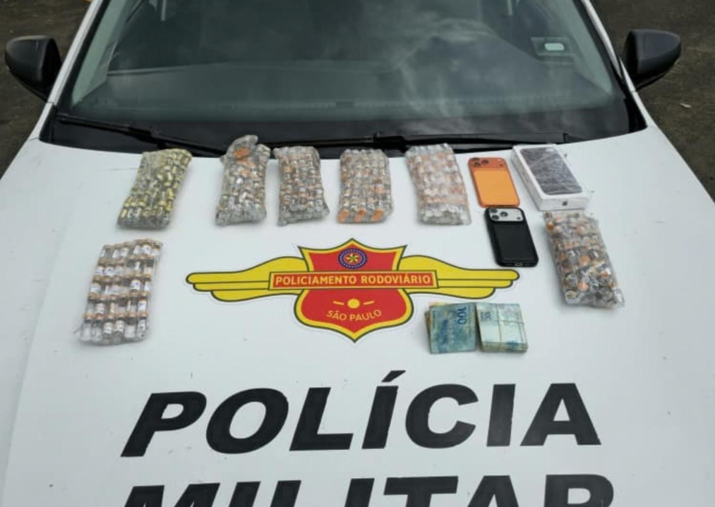 Polícia Rodoviária flagra dupla com mounjaros avaliados em R$ 1 milhão