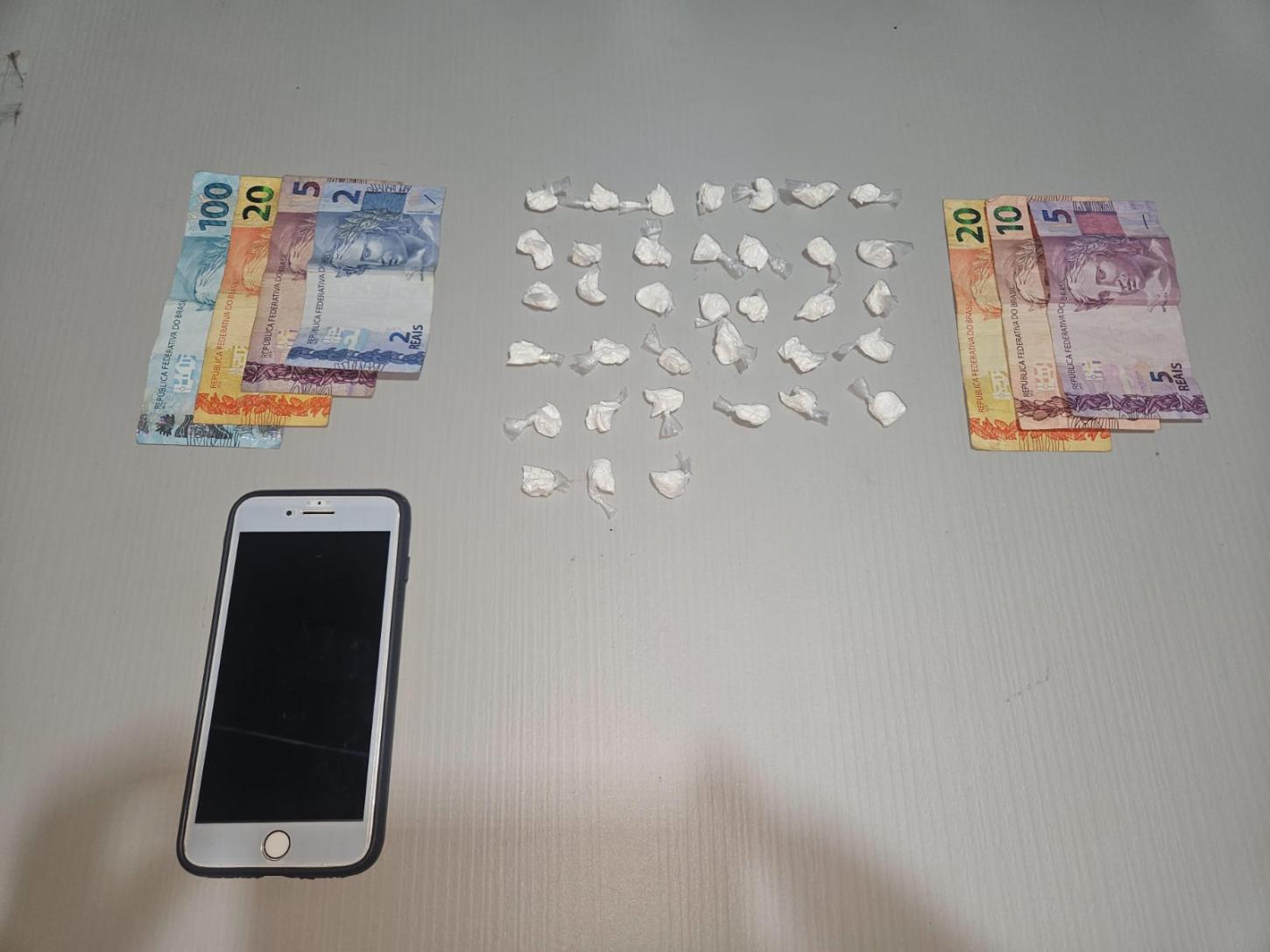 Traficantes são presos pela PM no condomínio Copacabana e Leporace