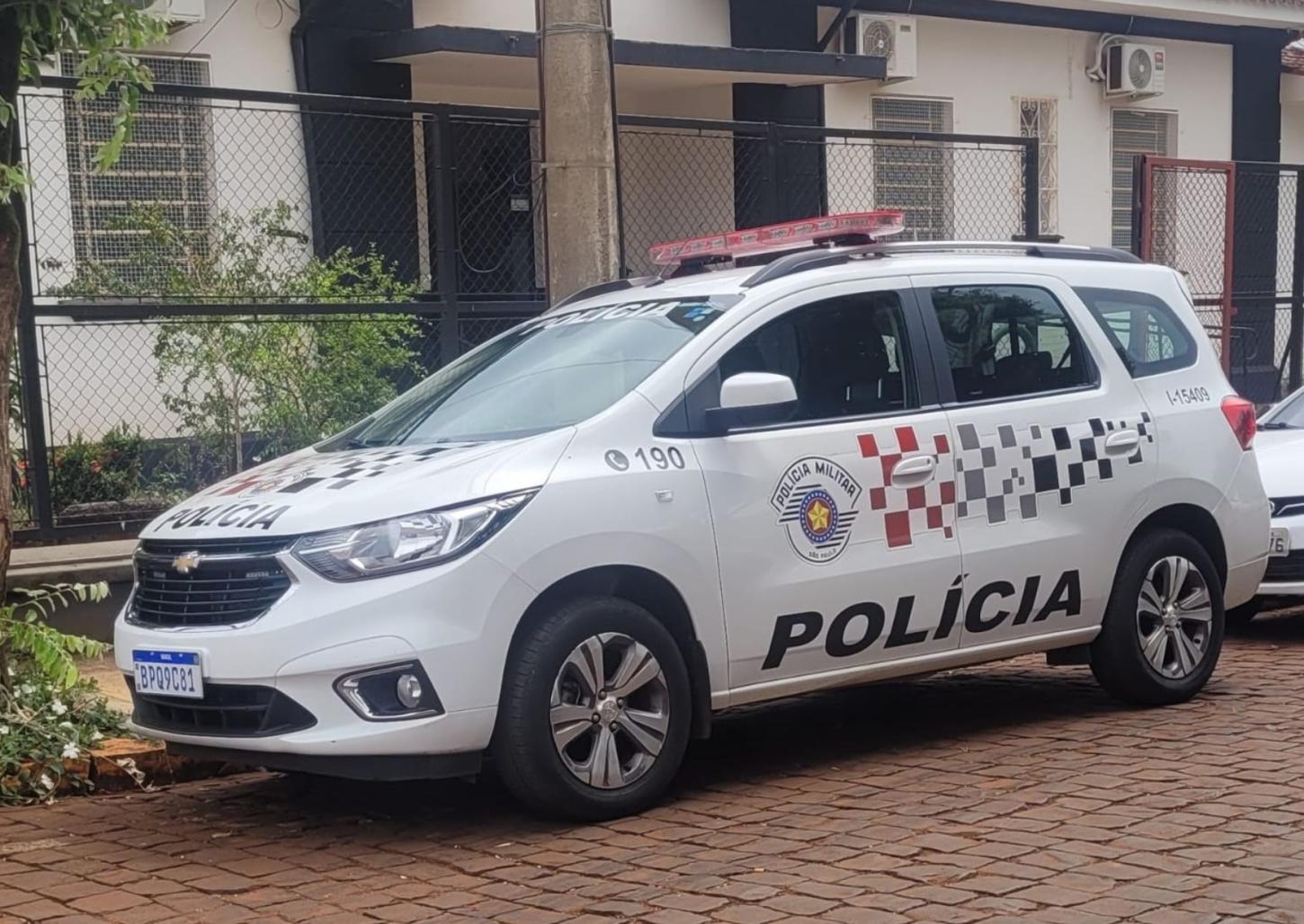 Condenada por roubo de cargas é encontrada debaixo de cama