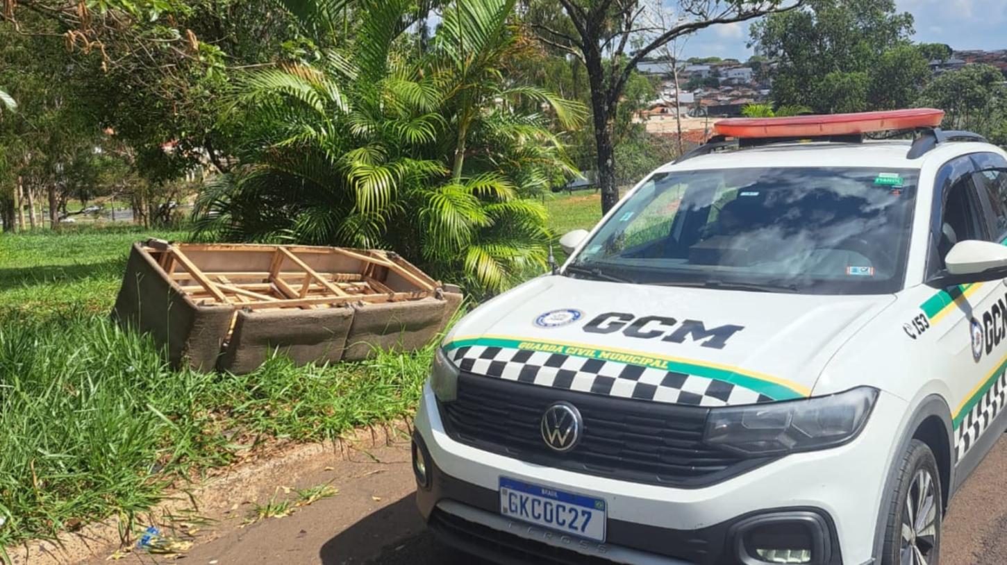 GCM identifica e multa homem por descarte irregular em Franca 