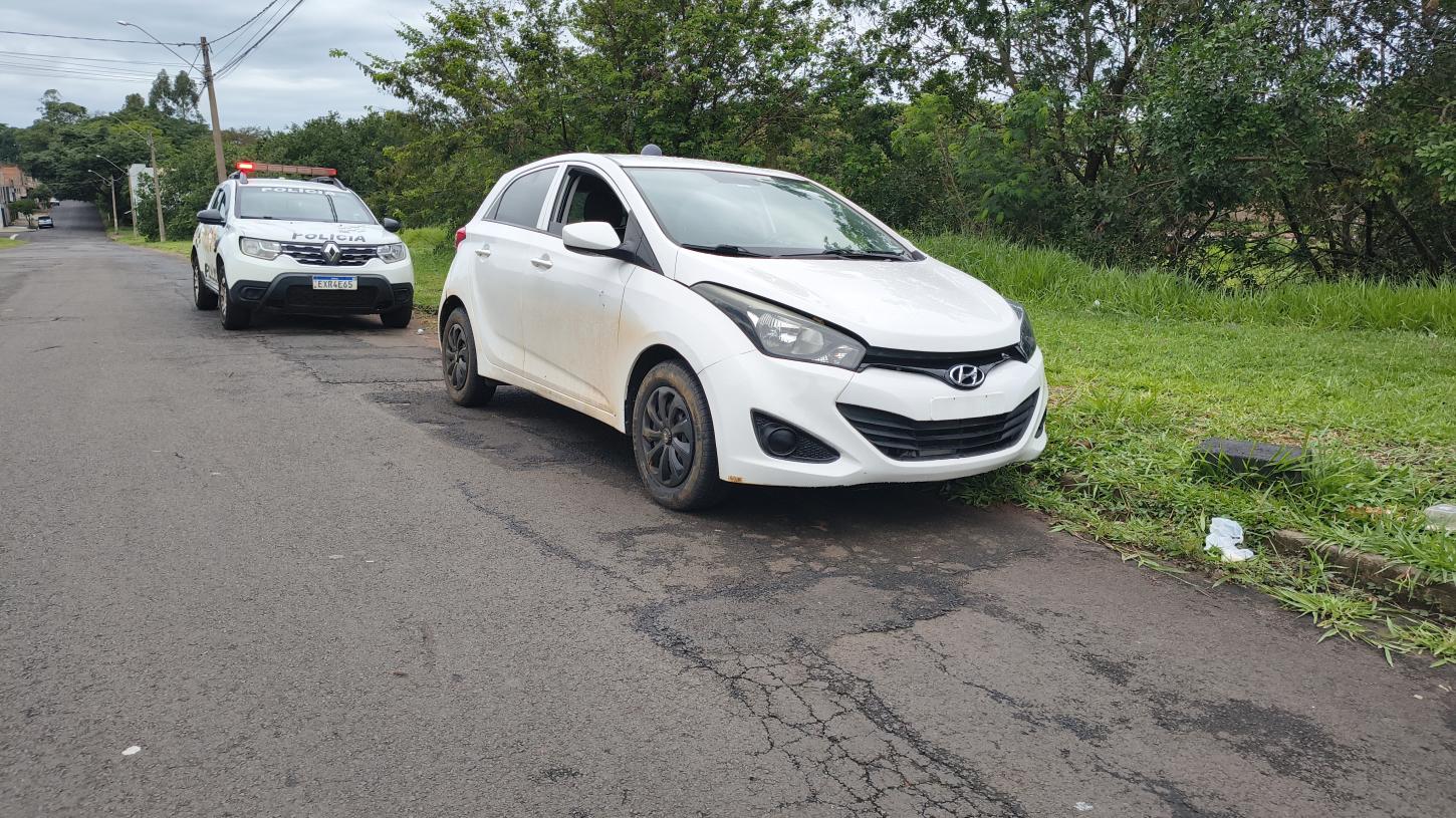 Carro roubado no São Joaquim é recuperado pela PM