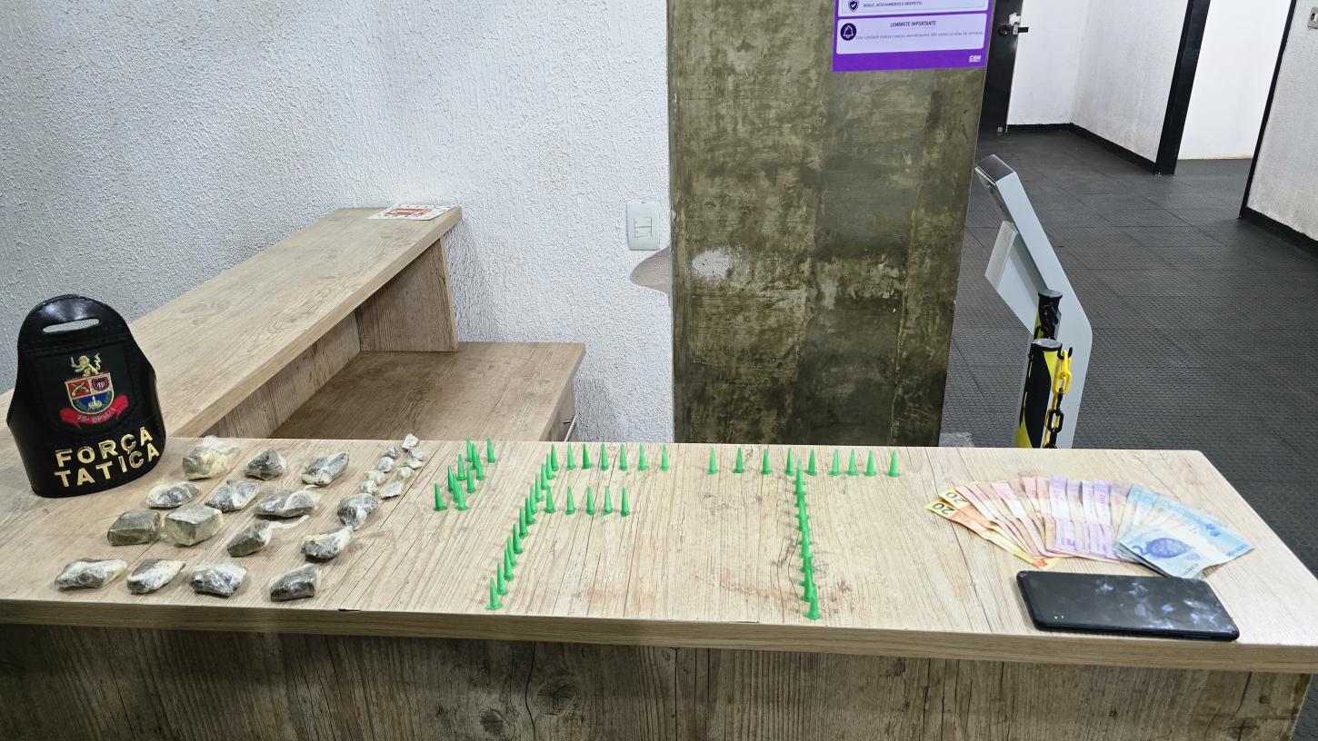 Traficante é preso por policiais da Força Tática no Jardim Aeroporto 