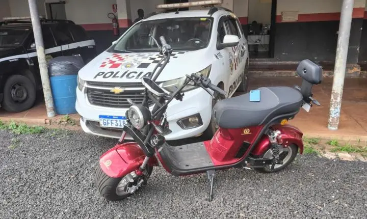 Após assalto, PM prende ladrão e recupera moto e celular em Guará 