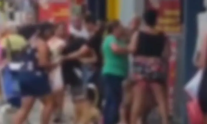 Briga entre mulheres no Centro de Franca viraliza nas redes sociais