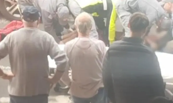Cadeirante fica ferido após ser atropelado na faixa de pedestres no Centro