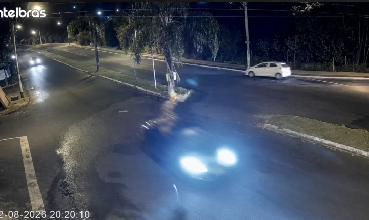 Ciclista “voa” após ser atingido por carro em avenida do Jardim Luiza 