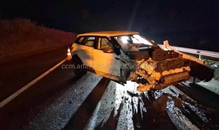 Colisão frontal entre veículos deixa vítima fatal, em Ituverava