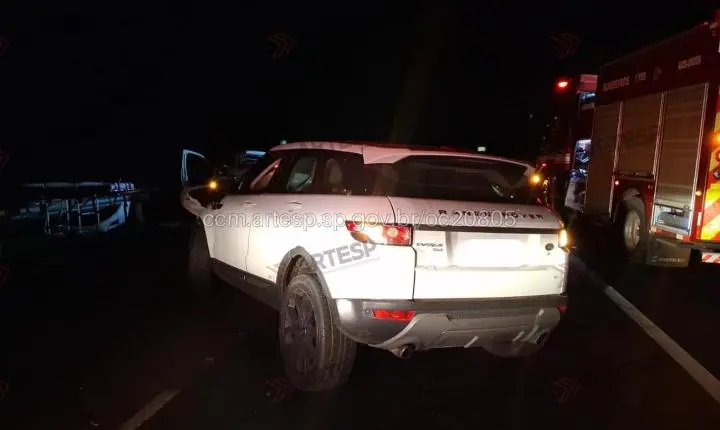 Colisão frontal entre veículos deixa vítima fatal, em Ituverava