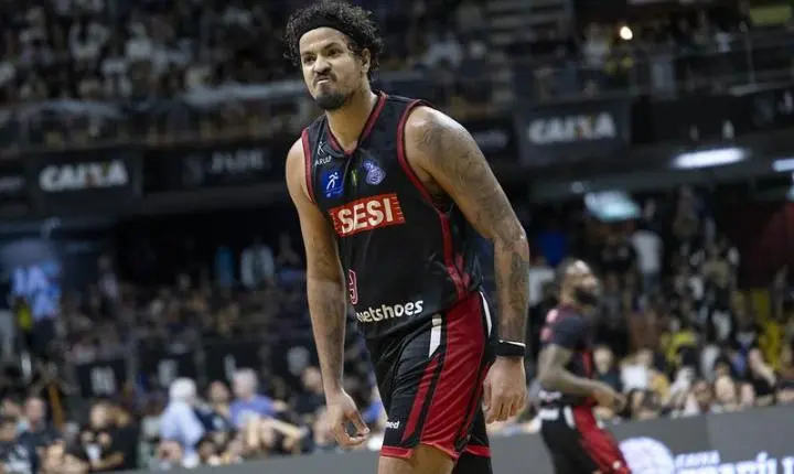 Com grande atuação de Lucas Dias, Franca vence Brasília e faz 2 a 1