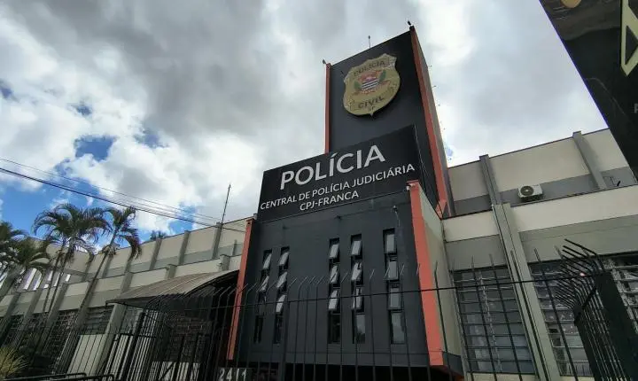 Criança de 10 dias morre após passar pela UPA; mãe denúncia negligência