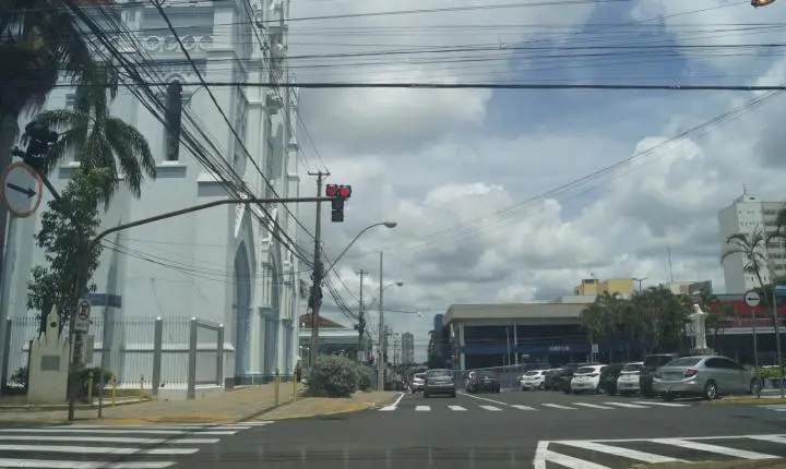 Feriado de 12 de outubro: Veja o que abre e fecha em Franca