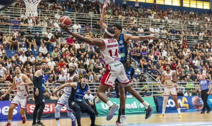 Franca vence o Pinheiros e sai na frente na final do NBB