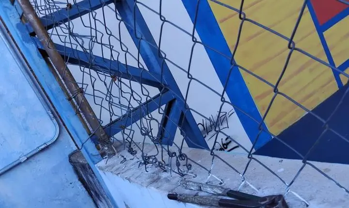 Furto de fiação deixa escola municipal sem energia na Vila Resende