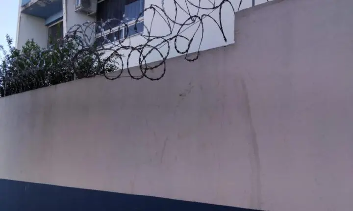 Furto de fiação deixa escola municipal sem energia na Vila Resende
