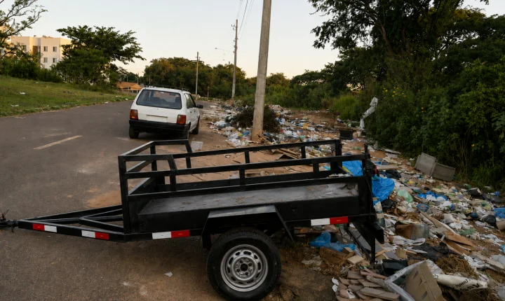 GCM registra duas ocorrências de descarte irregular e aplica multas