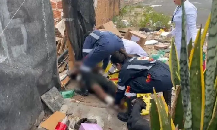 Homem é atacado a facadas em frente à residência no Jardim Paulistano