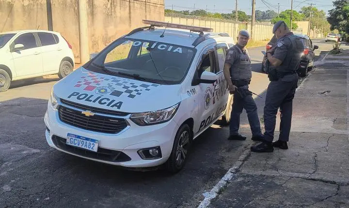 Homem é baleado na porta de casa no City Petrópolis 