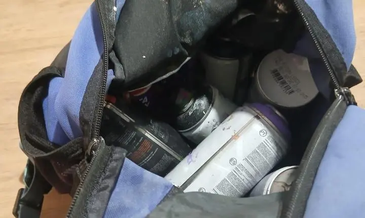 Homem é detido pela GCM por pichação e porte de maconha em Rifaina