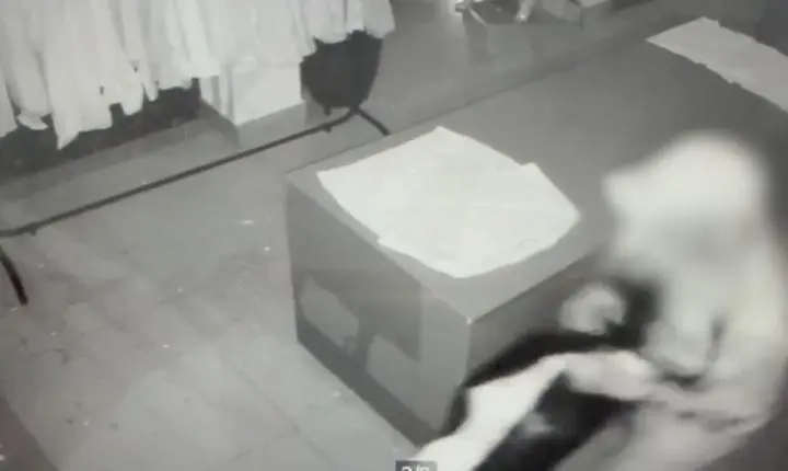 Homem invade loja, furta roupas e causa prejuízo de mais de R$ 3 mil