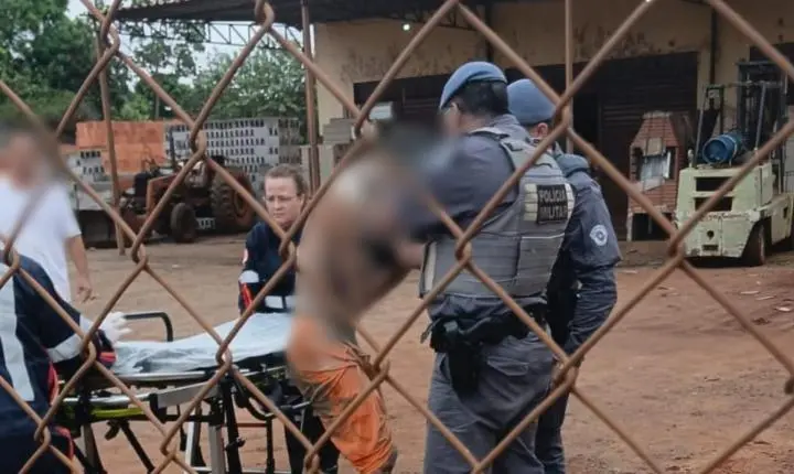 Homem tenta furtar depósito, é atacado por cachorro e detido pela PM