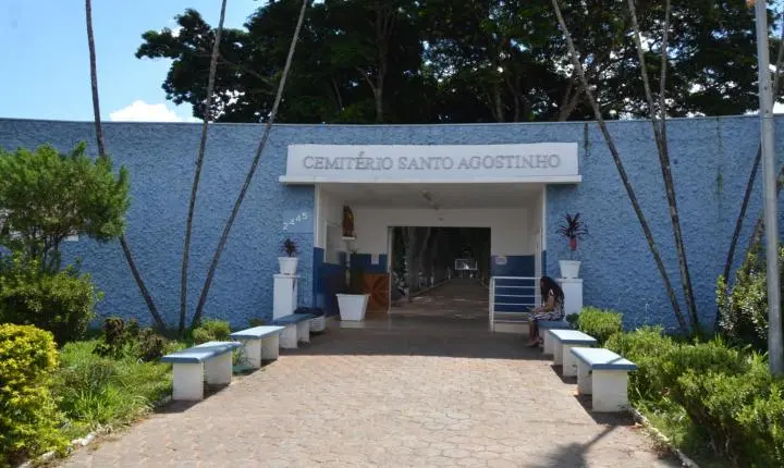 Homem vítima de explosão é sepultado no cemitério Santo Agostinho