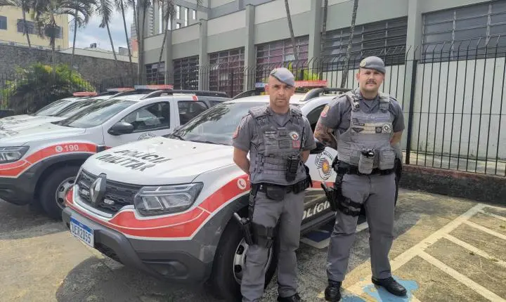Jovem é detido pela PM com touca ninja após ser flagrado em atitude suspeita