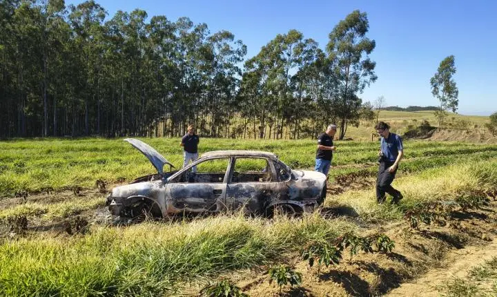 Carro de desaparecida é encontrado; pai foi morto e família sequestrada 