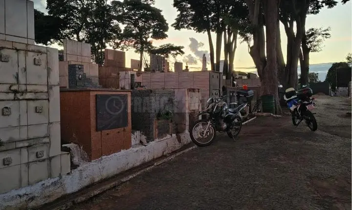 Ladrão é baleado durante tentativa de furto no cemitério da Saudade 