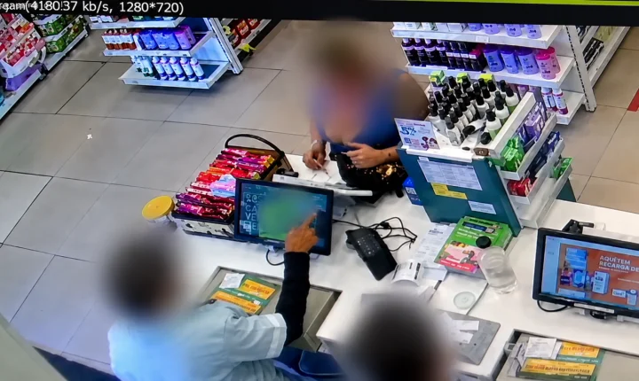 Mãe de paciente furta cartão na Santa Casa, faz compra e acaba presa pela PM 