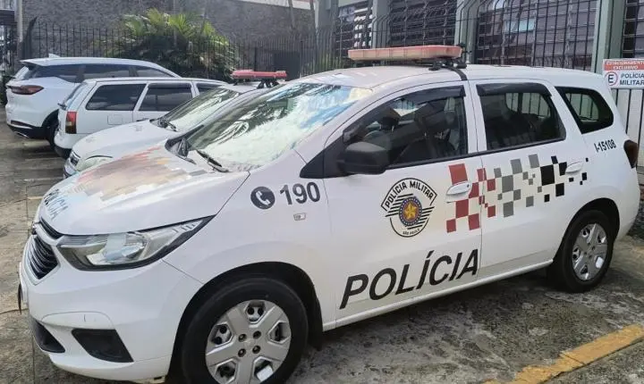 Mulher procurada por roubo pela Justiça do Paraná é capturada pela PM