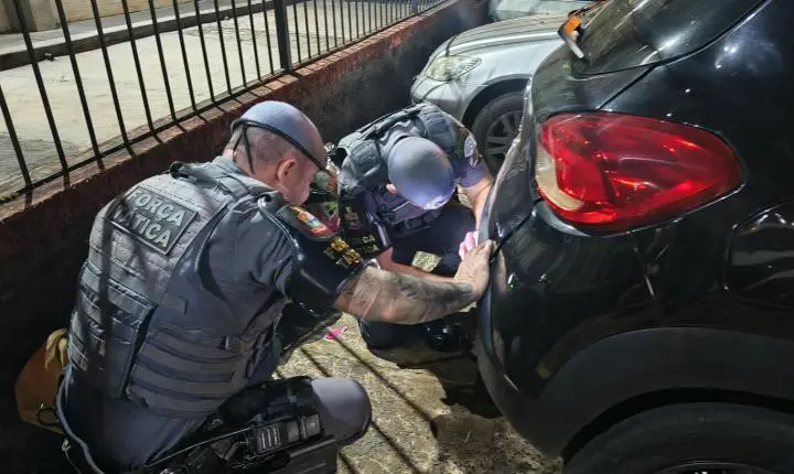 Força Tática prende homem com carro clonado. Vítima foi multada 12 vezes