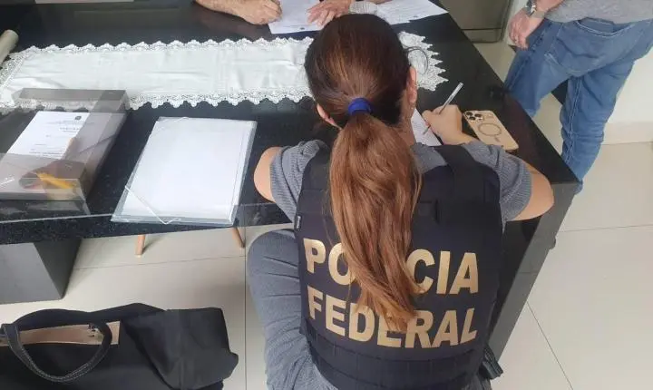 Operação: PF apreende arma e R$ 200 mil contra crimes eleitorais em Franca